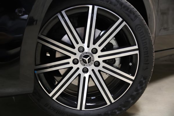 19” OEM Mercedes V-Class/Viano/Vito wheels with brand new tyres