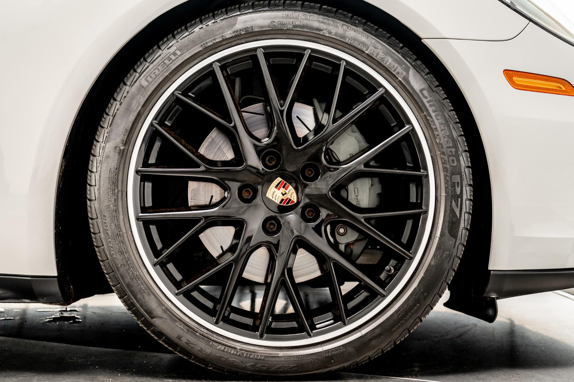 20” Porsche (Latest Design) with Pirelli Tyres - Image 3