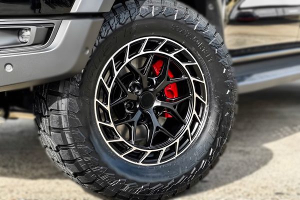 18” American Off-Road 6/139PCD Wheels with Tyres