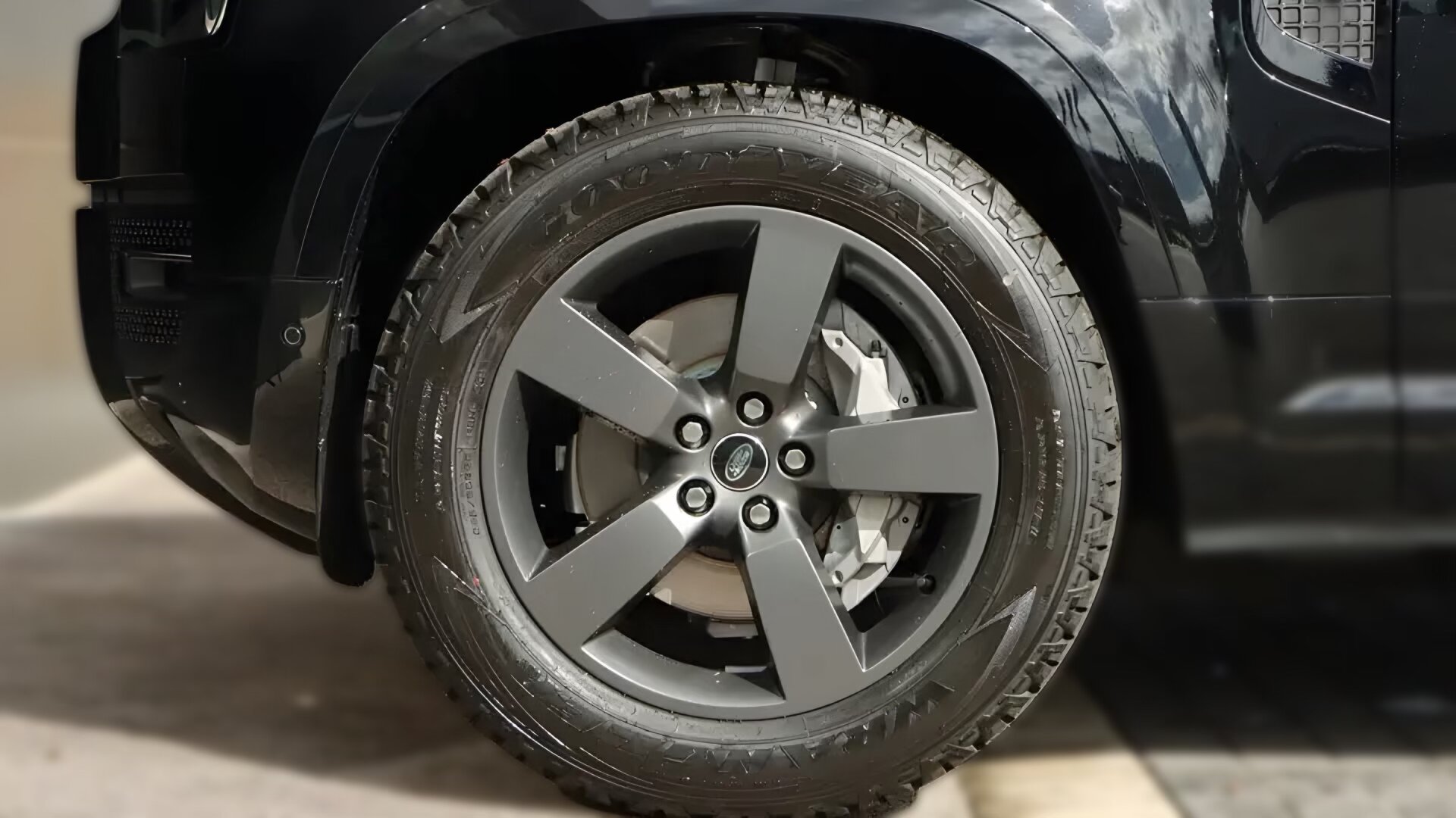 5x 20” OEM Range Rover Defender Wheels w/ Goodyear Wrangler Tyres